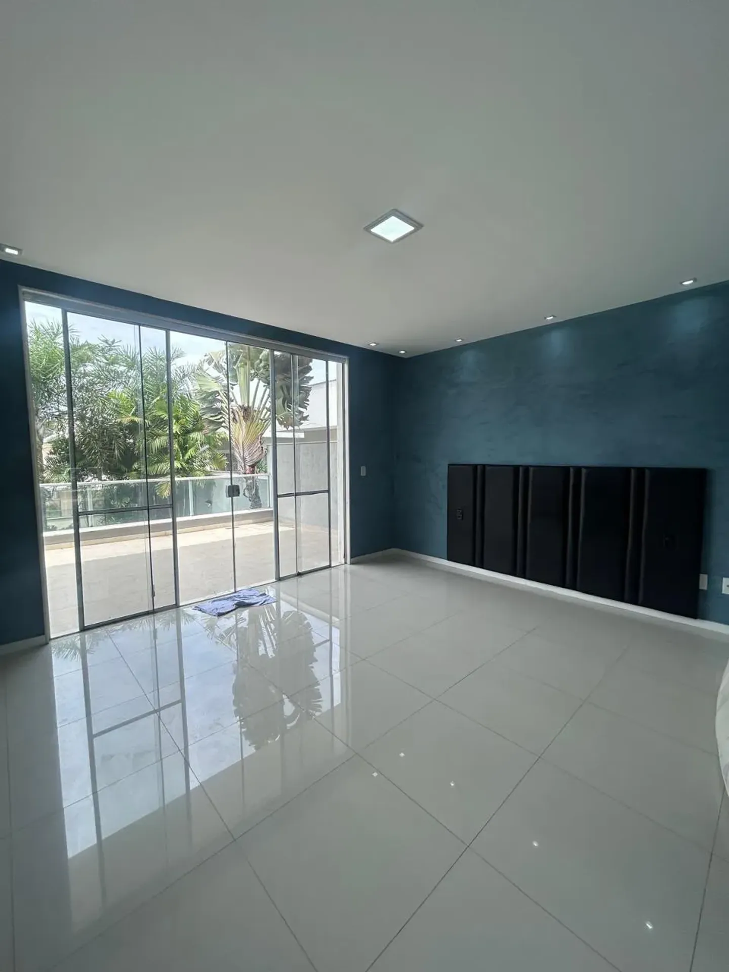 5-bedroom house with a walk-in closet in Rio de Janeiro — photo 35