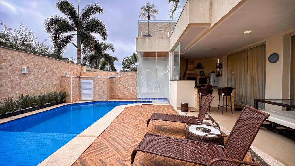 Casa mobiliada com 6 quartos e churrasqueira privativa — photo 7
