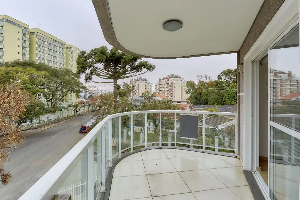 3-bedroom apartment with balcony and 120 m² — photo 28