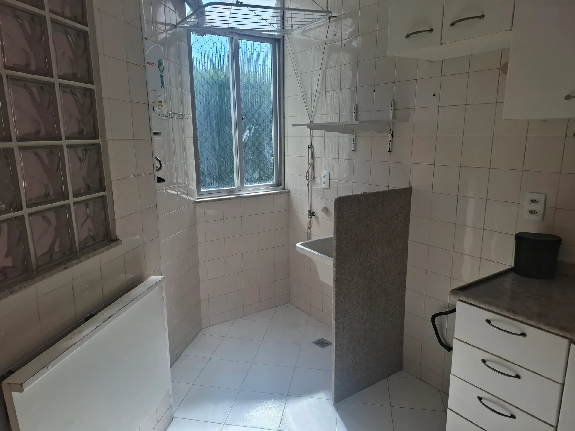 58 m² apartment with 3 bedrooms and 1 parking spot — photo 52