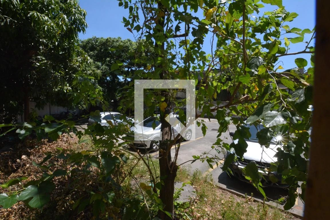 3-bedroom apartment with a private BBQ area — photo 27