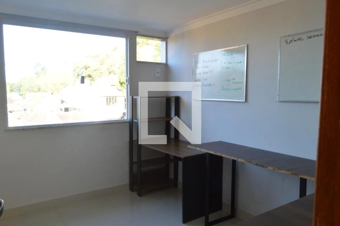 Casa de 5 quartos com 3 suítes e varanda fechada — photo 18