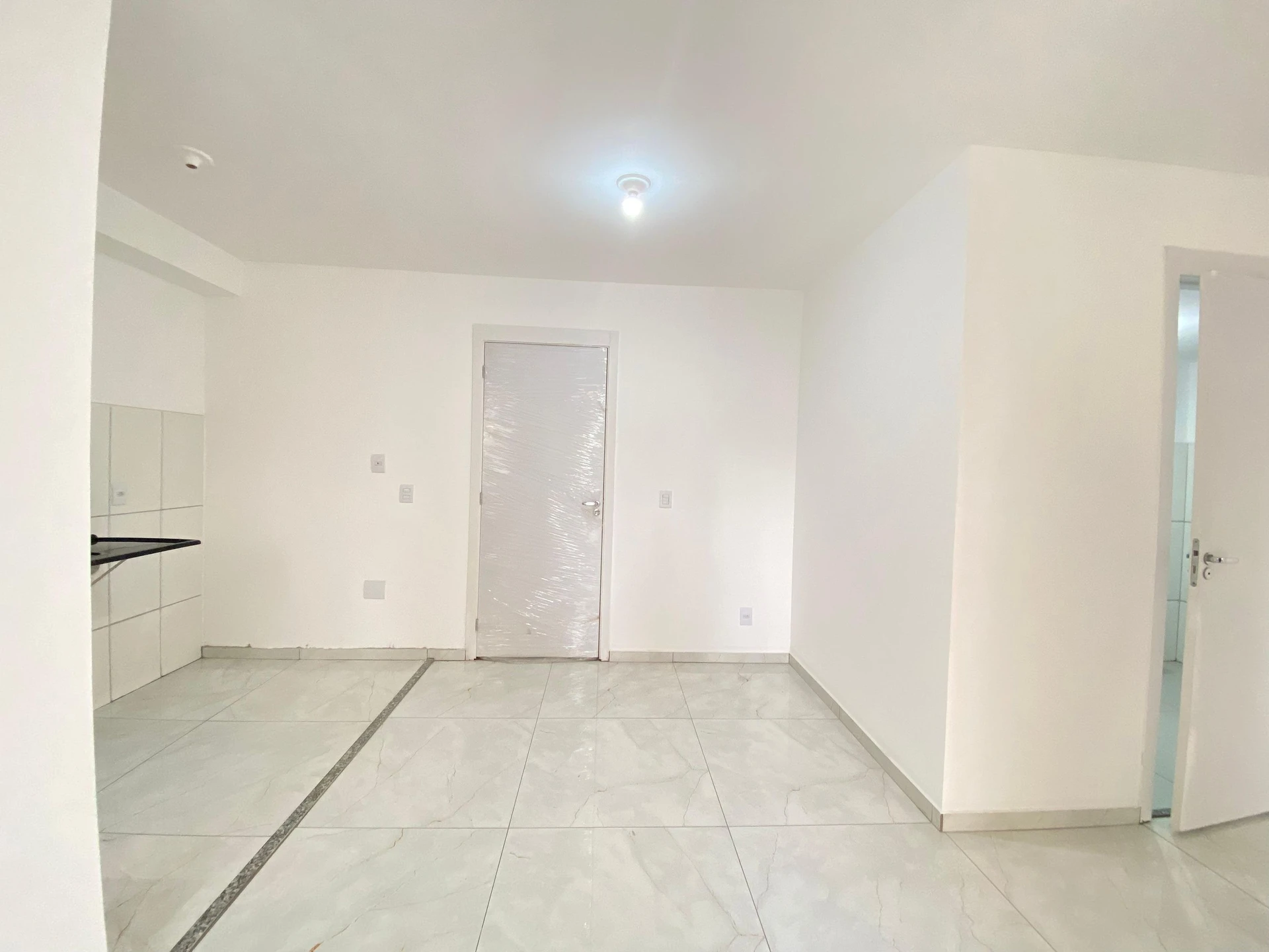Rental apartment with 2 bedrooms and 4 parking spaces — photo 4
