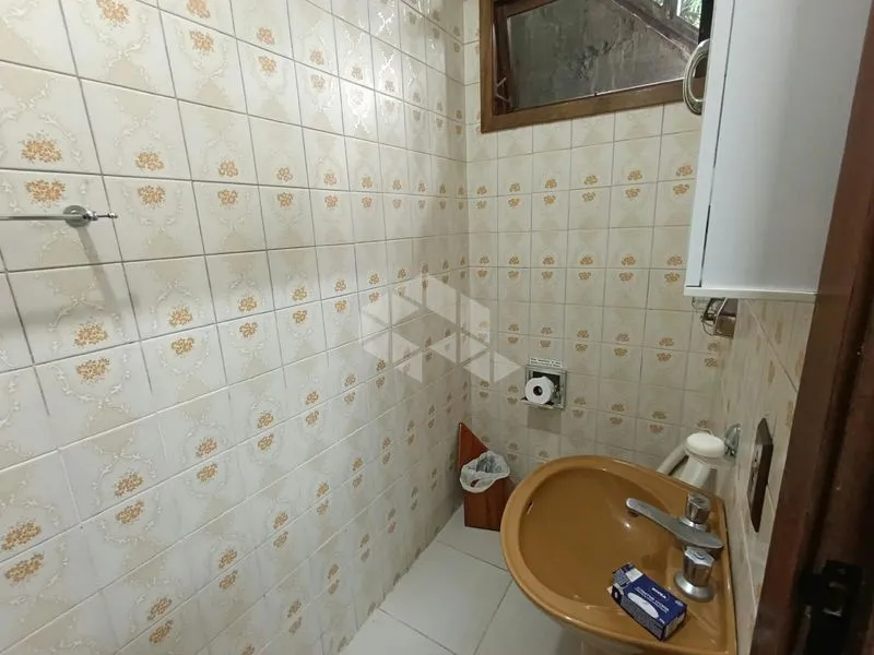 House, 600 m², with a bathtub — photo 35