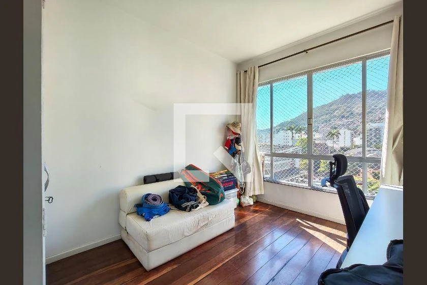 Rental apartment with 3 bedrooms and 208 m² — photo 10