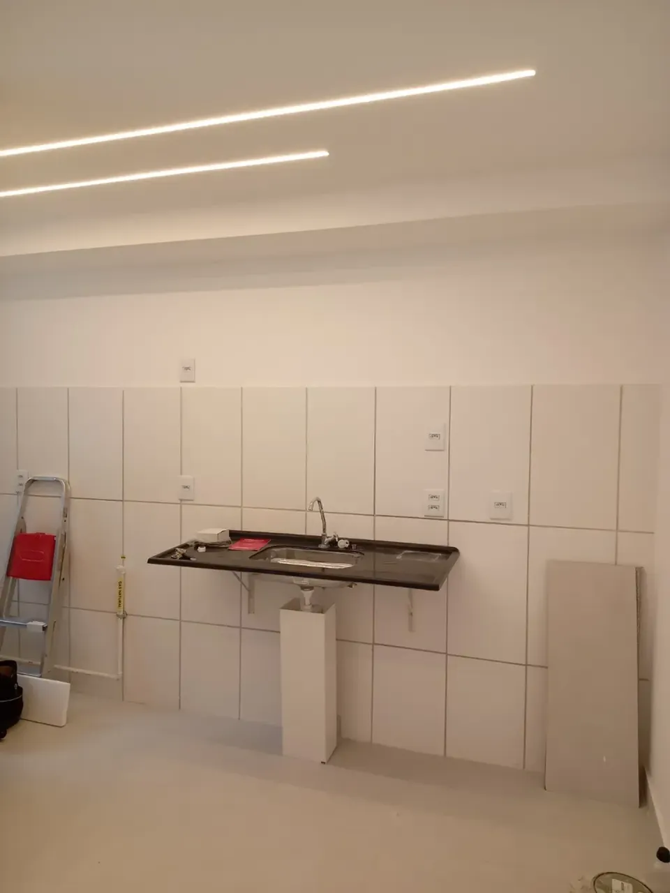 Apartamento com 2 quartos e varanda em bom estado — photo 8