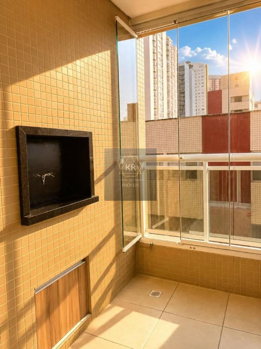 Glass-enclosed balcony in a 2-bedroom apartment, 60 m² — photo 38