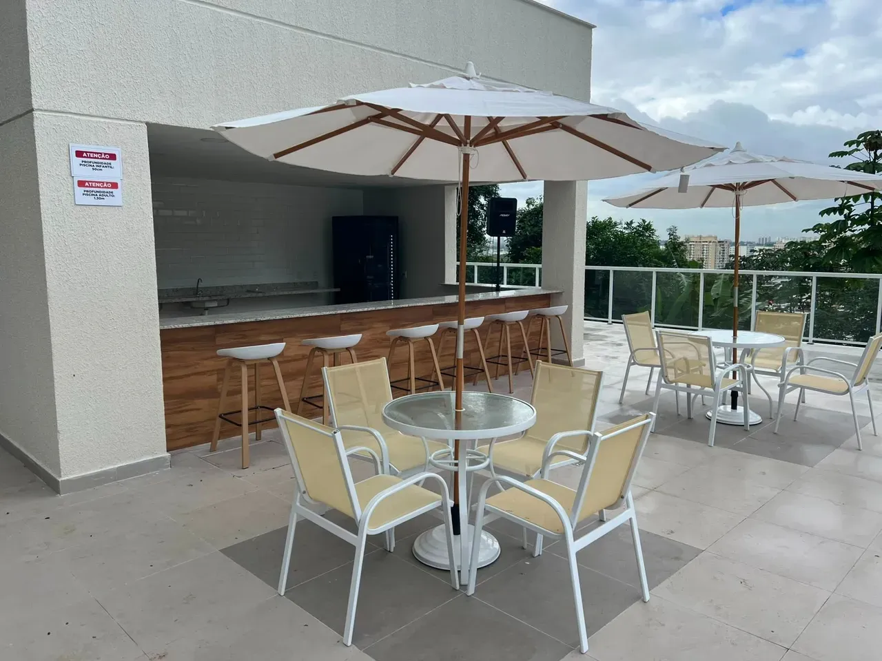 Apartamento com 2 quartos e varanda em bom estado — photo 34