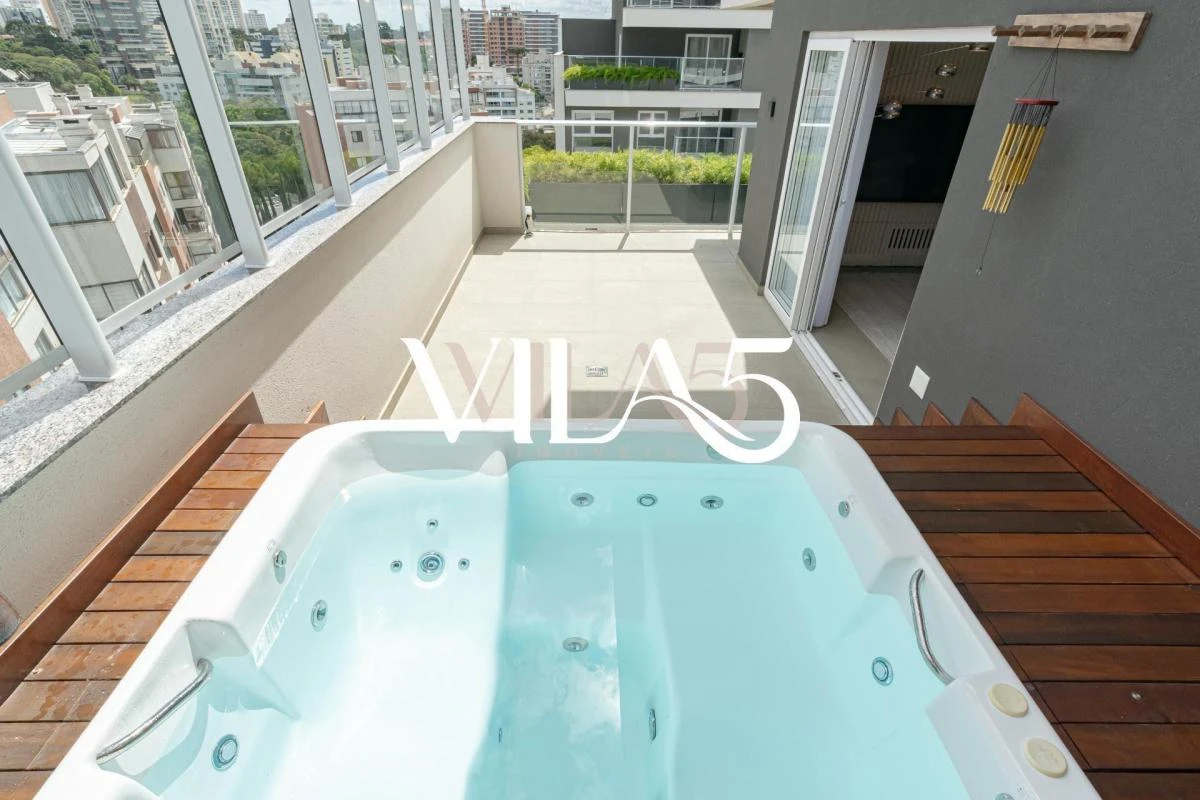 Furnished apartment, 195 m², with a glass-enclosed balcony — photo 5