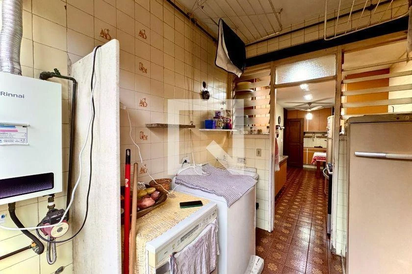 Furnished apartment, 180 m², with a glass-enclosed balcony — photo 29