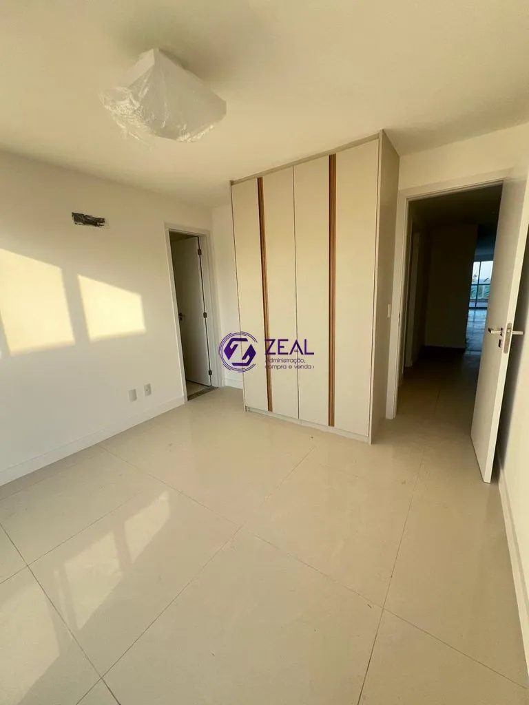 Apartment with 3 bedrooms and 5 bathrooms plus 3 parking spots — photo 25