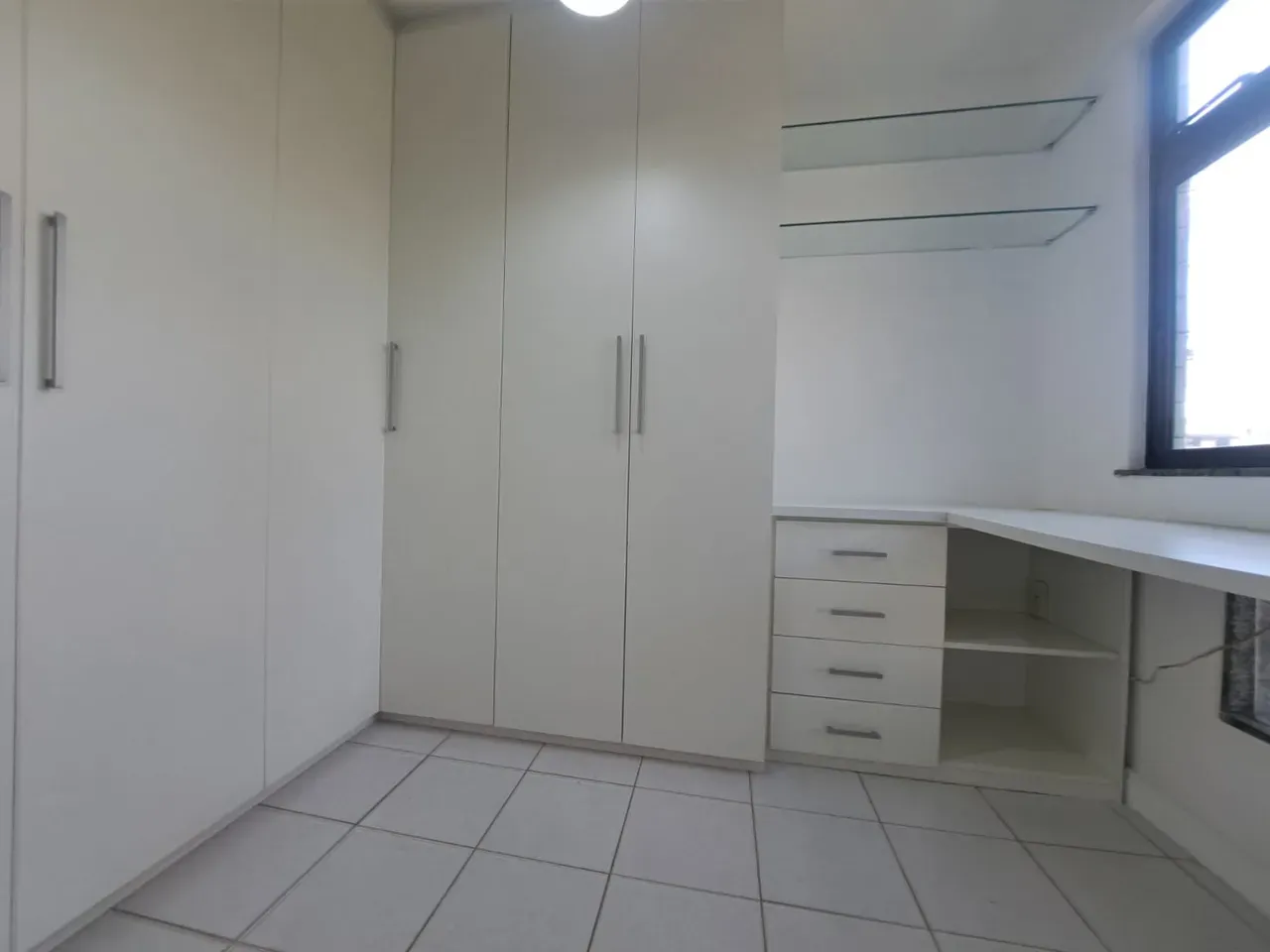 Home office in a 2-bedroom apartment, 92 m² — photo 5