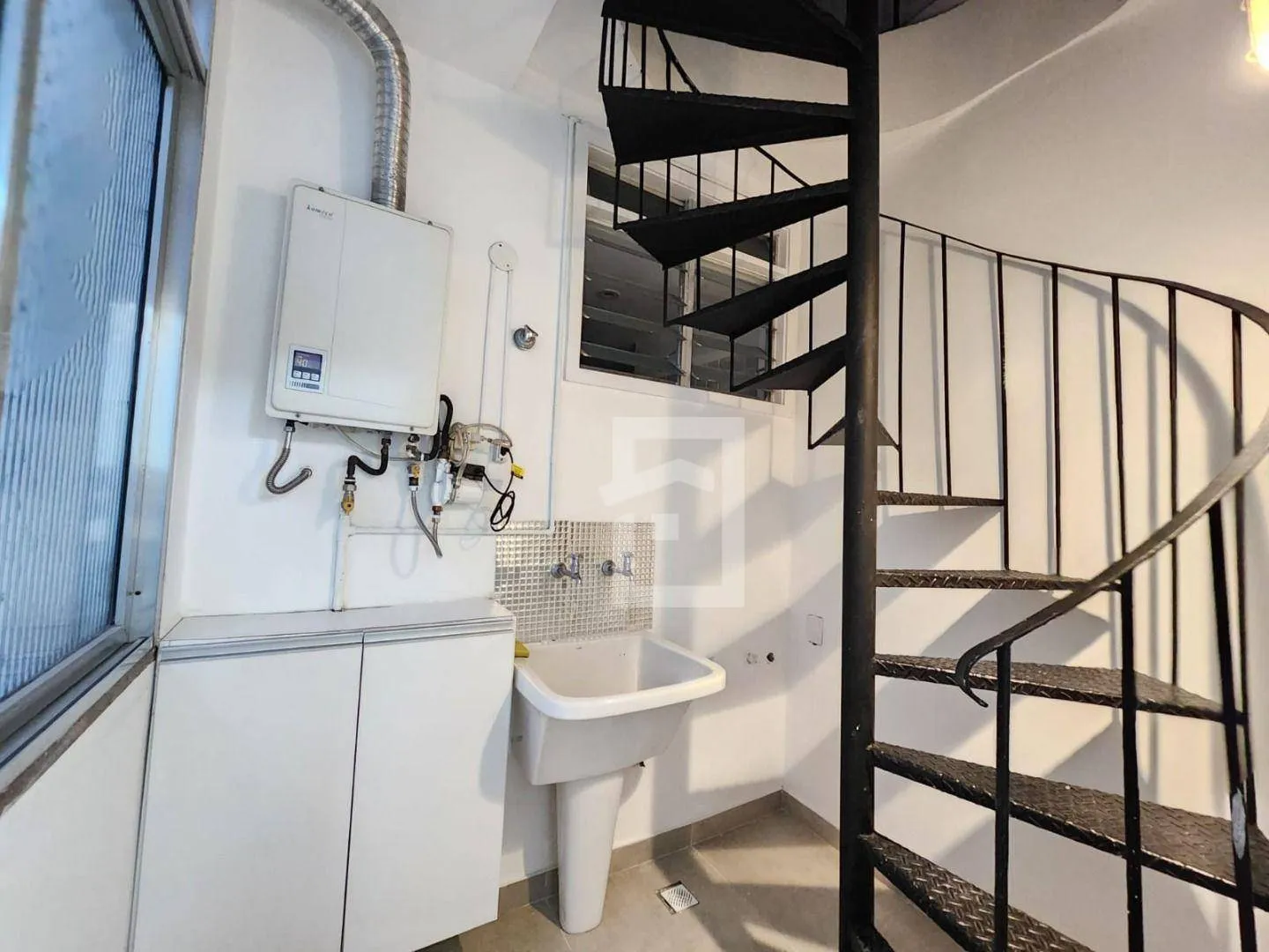Duplex penthouse with 5 bedrooms and 5 bathrooms — photo 34