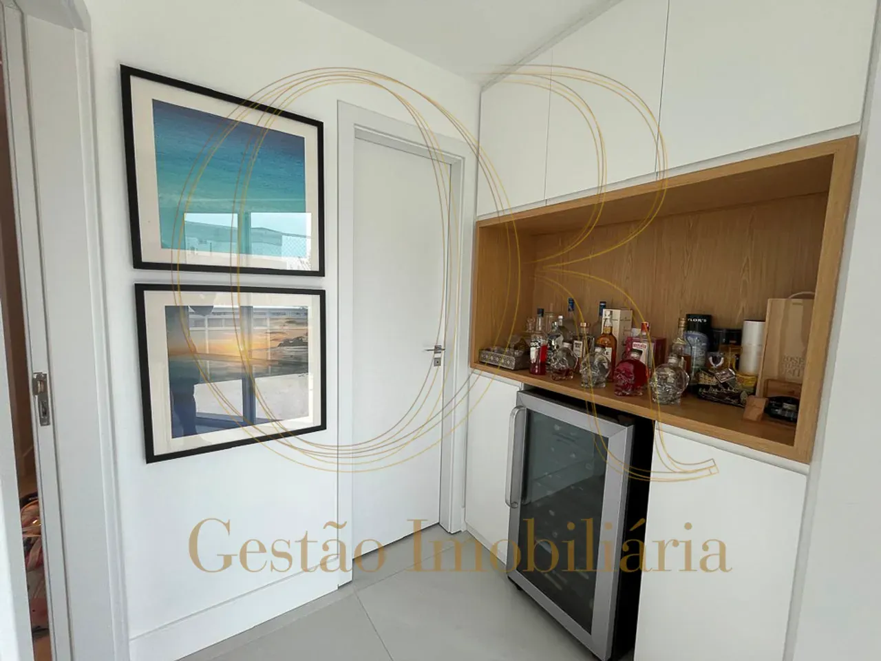 Apartamento mobiliado de 290 m² com 3 quartos e 4 banheiros — photo 12
