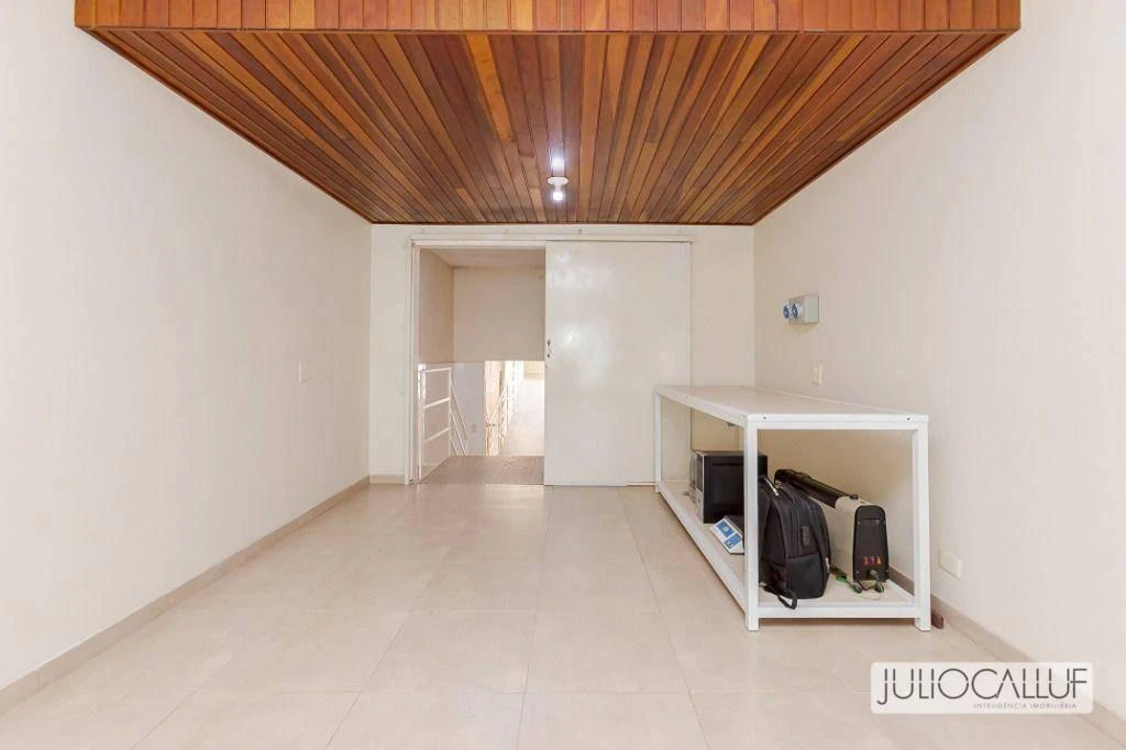 4-bedroom house with a washing machine in Curitiba — photo 34