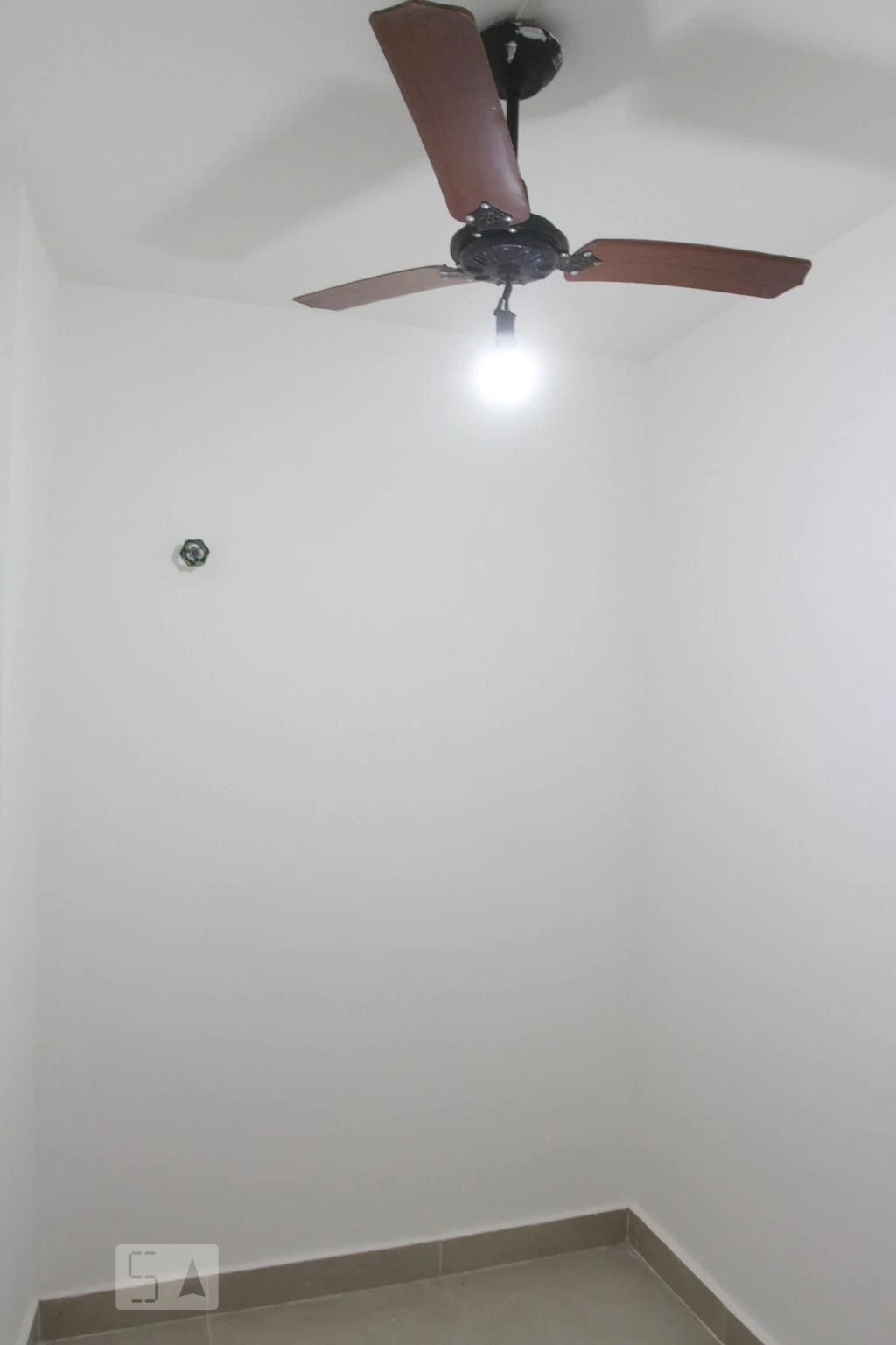 Unfurnished 2-bedroom apartment with 2 bathrooms — photo 34