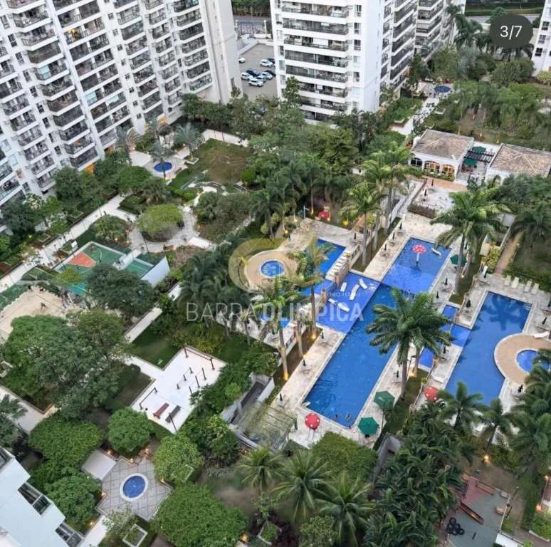 Furnished 2-bedroom apartment with a private BBQ — photo 12
