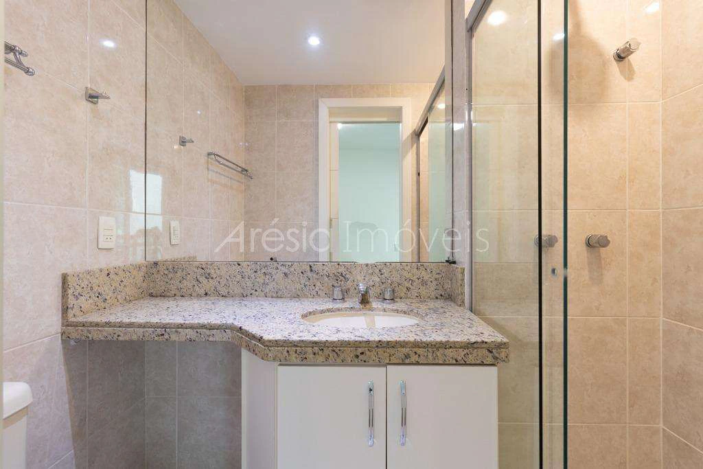 160 m² apartment with 3 en-suite bedrooms and 2 spots — photo 20