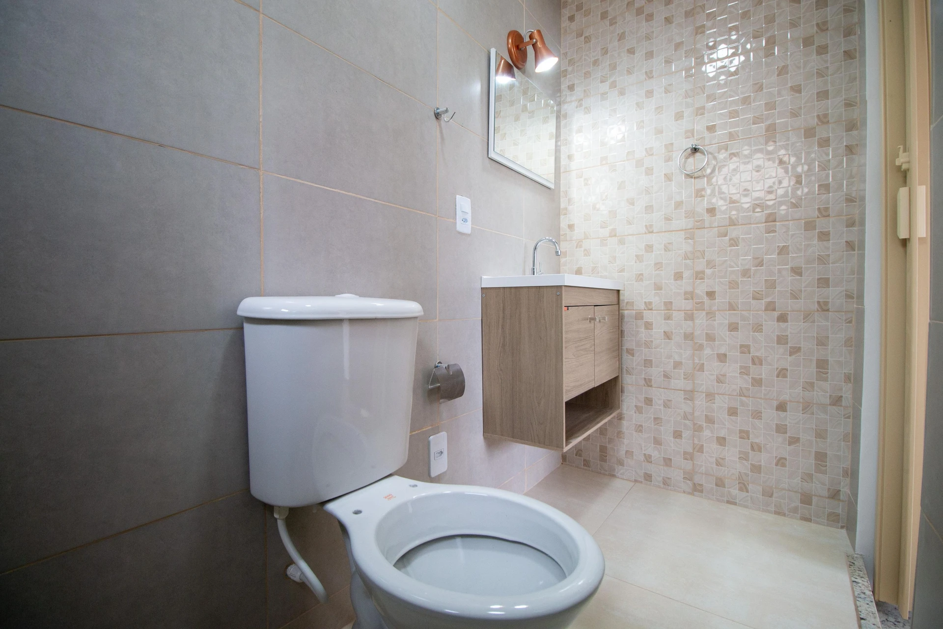 2-bedroom apartment, 1 with its own bathroom, 70 m² — photo 29