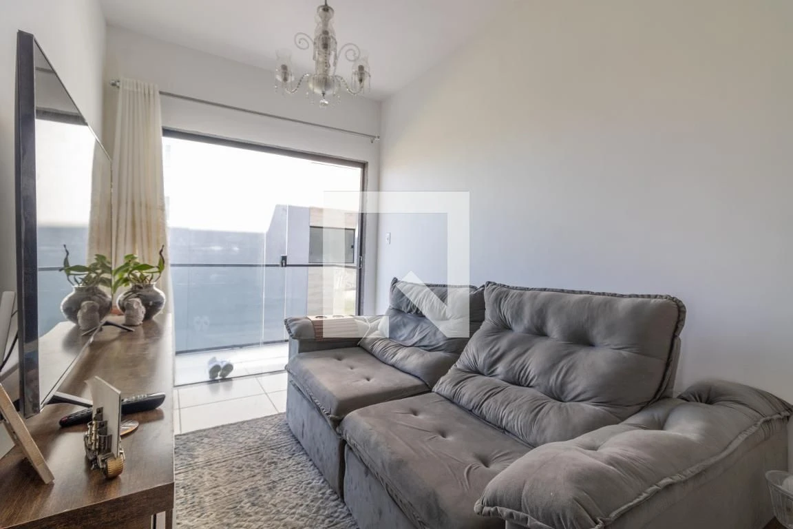 Apartamento mobiliado com 2 quartos e 1 banheiro — photo 5