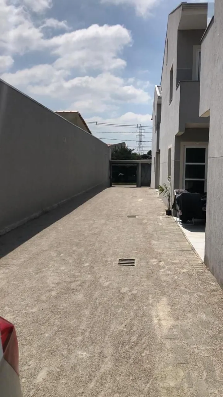 Balcony with a grill in a 2-bedroom apartment, 68 m² — photo 15