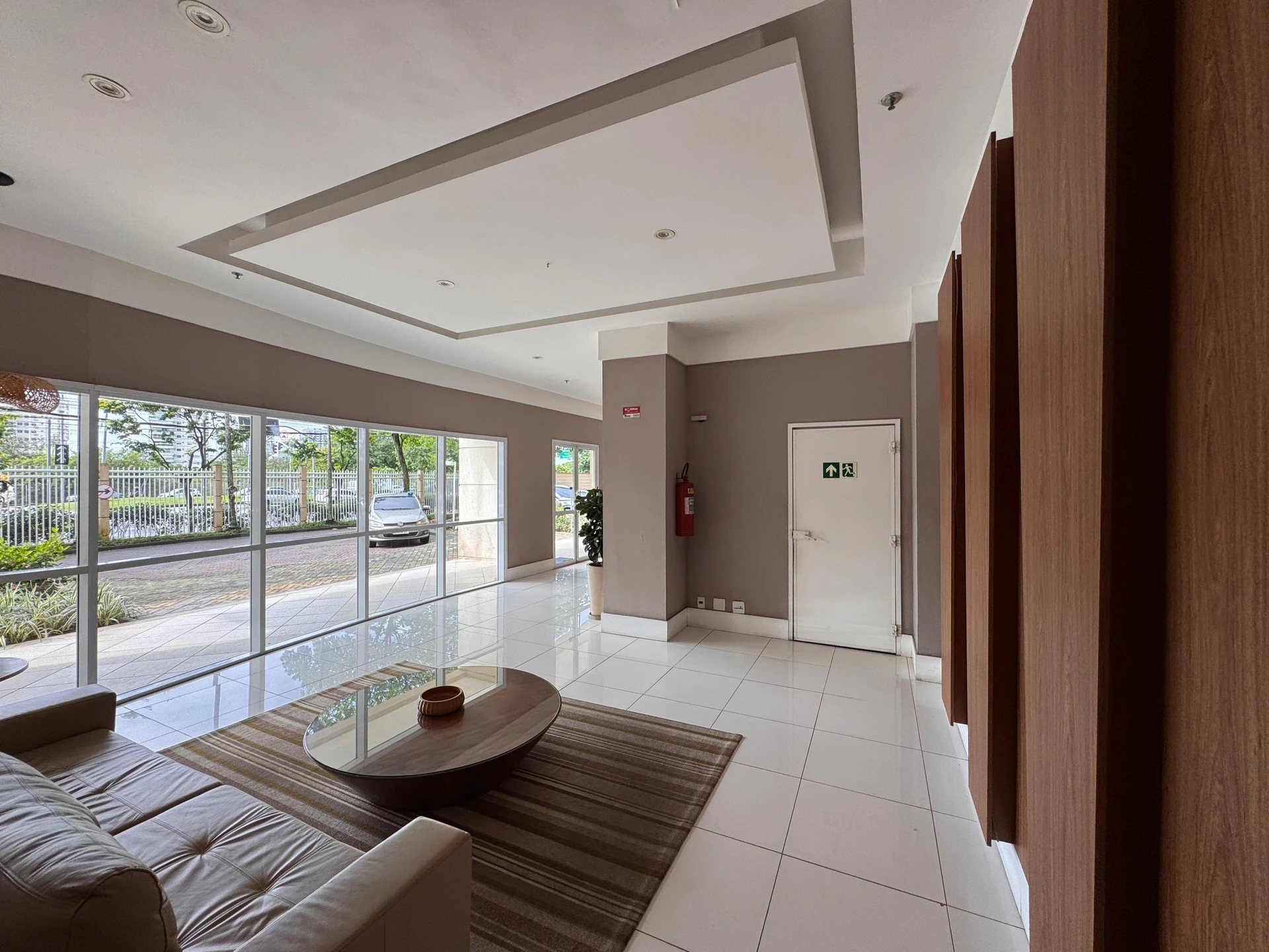 2-bedroom apartment with floor-to-ceiling windows — photo 25