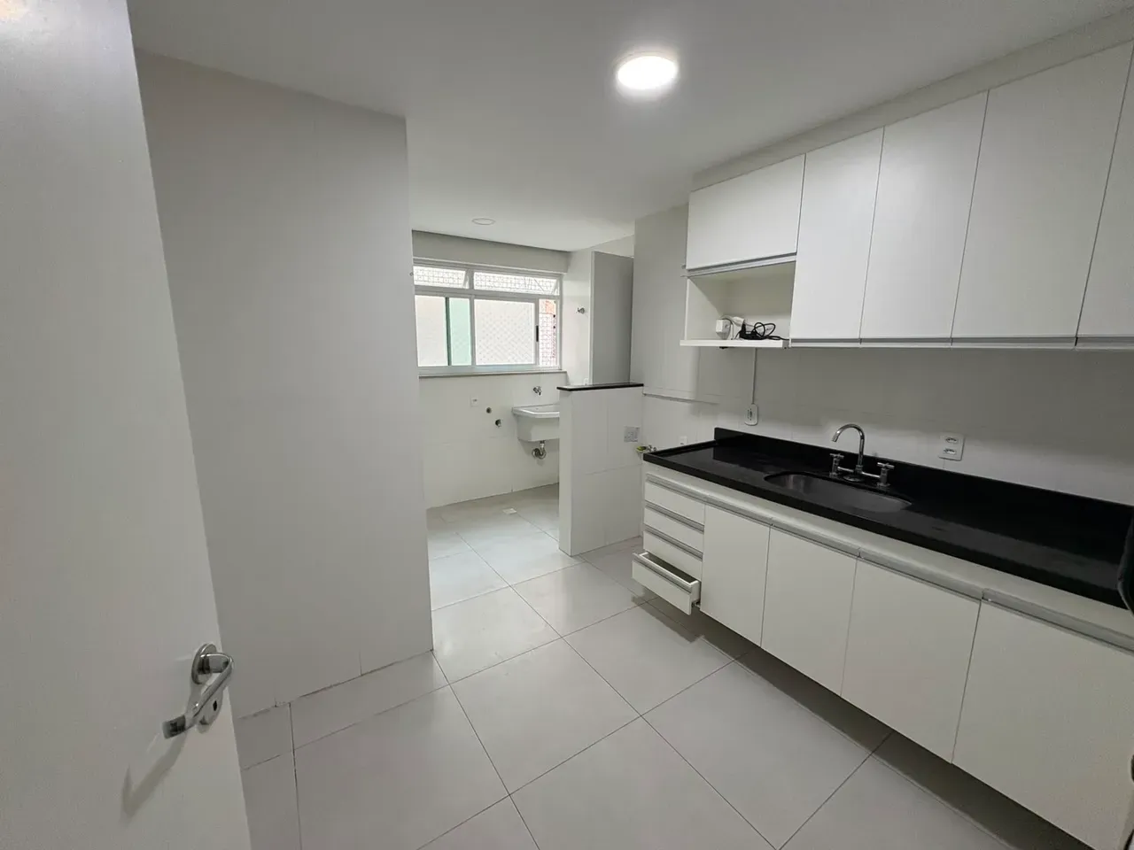 Apartamento sem mobília com 3 quartos e 2 banheiros — photo 21