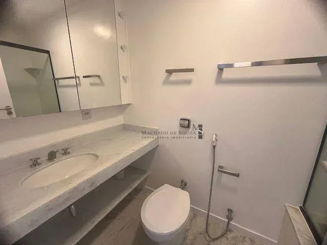 Mountain view in a 3-bedroom apartment, 115 m² — photo 25