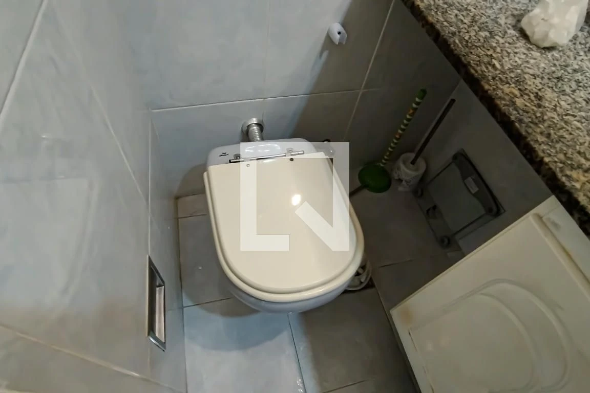 2-bedroom apartment with a washing machine — photo 23