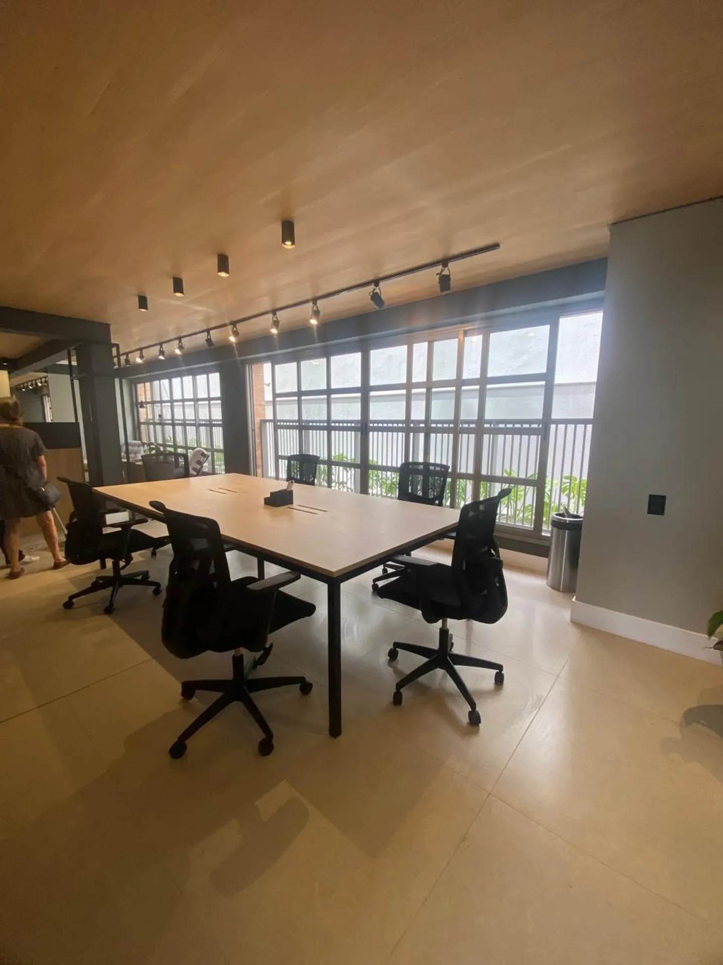 Estudio amueblado de 56 m² con 1 dormitorio y plaza cubierta — photo 23