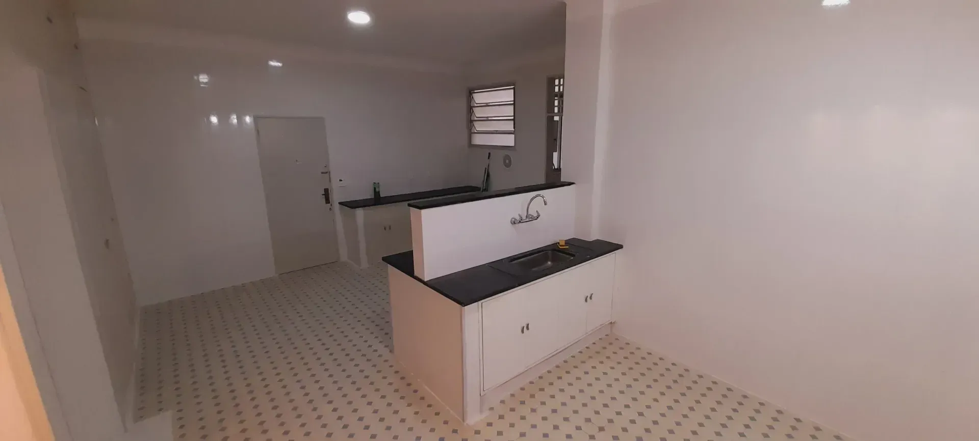 Unfurnished apartment with 4 bedrooms and 2 parking — photo 41