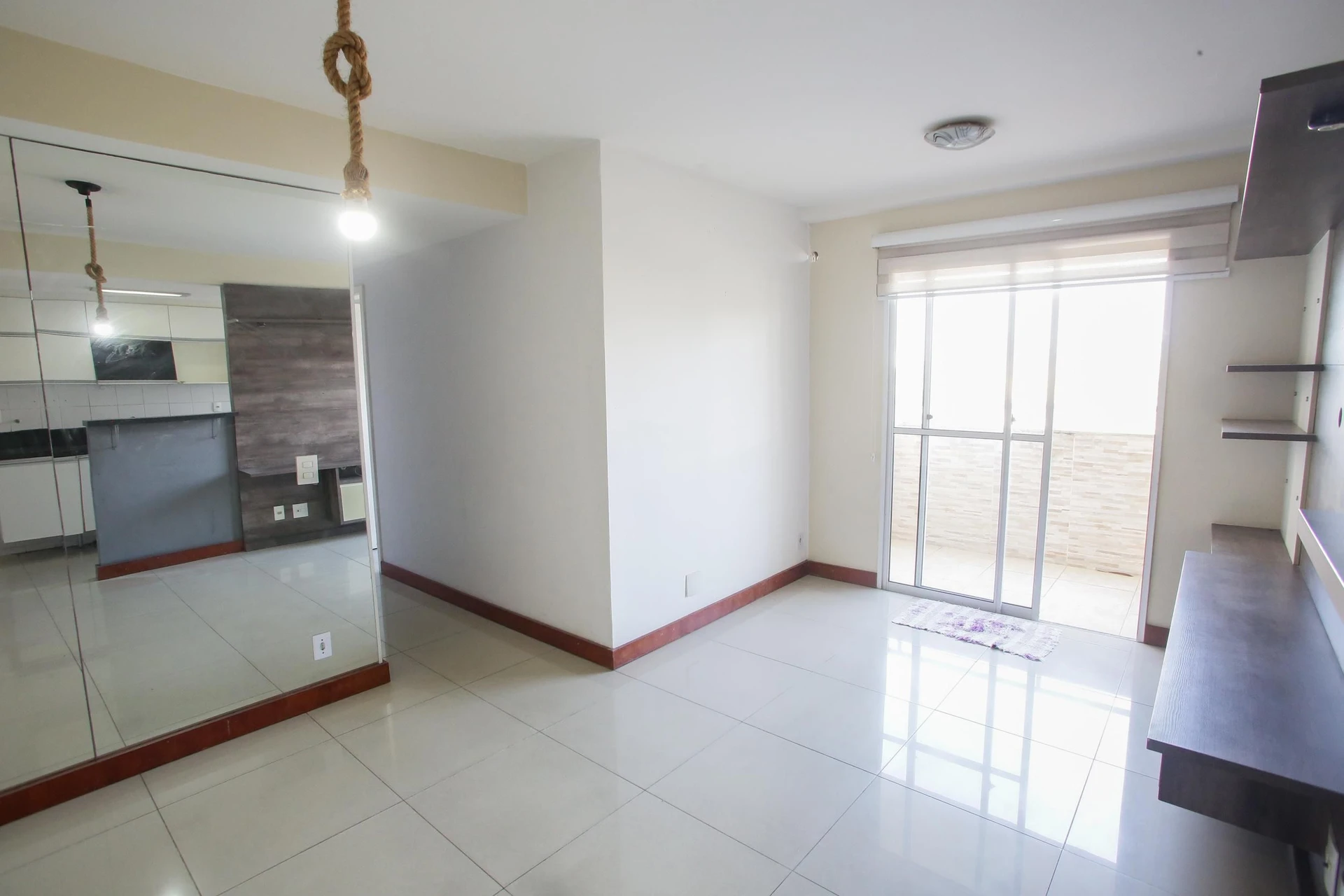 2-bedroom apartment with a mountain view — photo 9