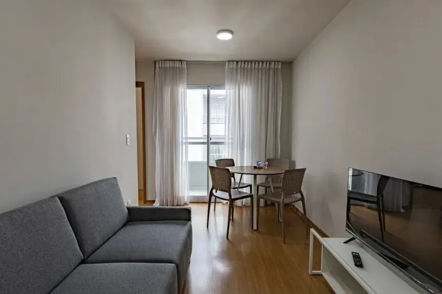 2-bedroom apartment in a building with a coworking space — photo 8