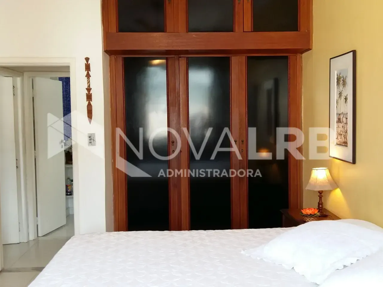 Furnished apartment with 4 bedrooms and a closed kitchen — photo 8