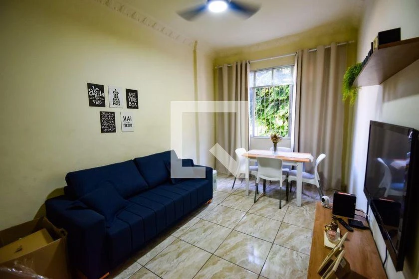 65 m² apartment with a washing machine and a bathtub — photo 6