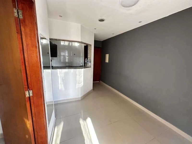 2-bedroom apartment with a separate kitchen — photo 9