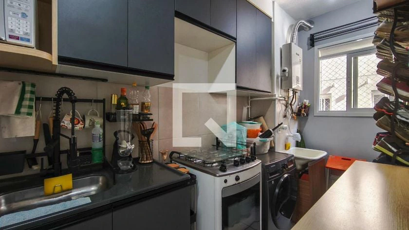 Furnished apartment, 32 m², with floor-to-ceiling windows — photo 13