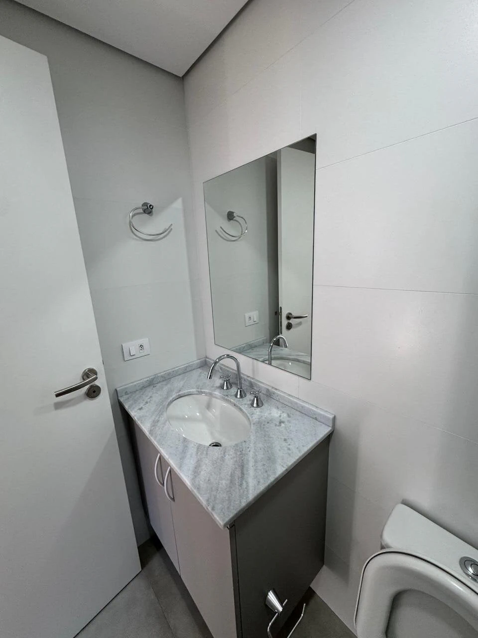 Home office in a one-bedroom apartment, 29 m² — photo 3