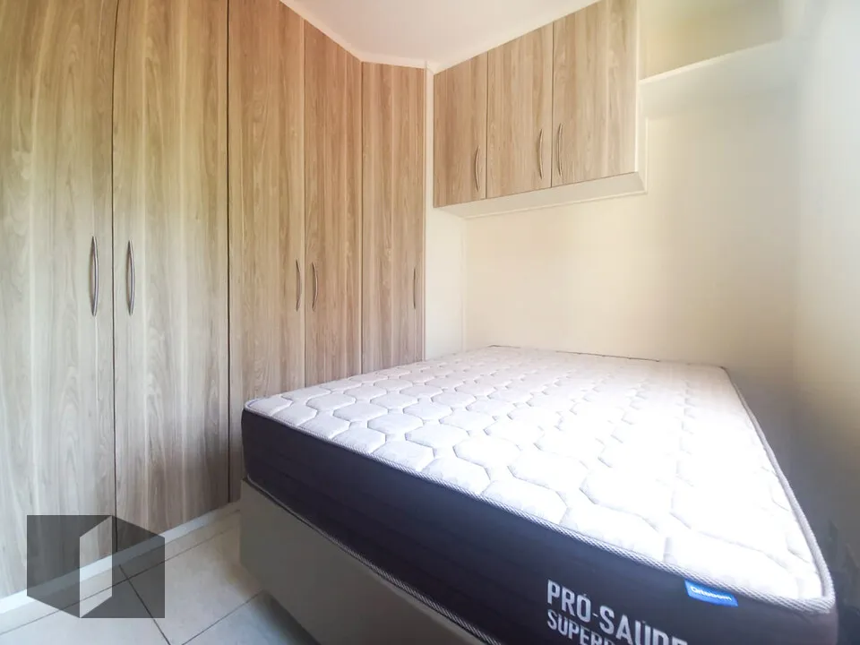 Furnished 3-bedroom apartment with 3 baths and balcony — photo 16