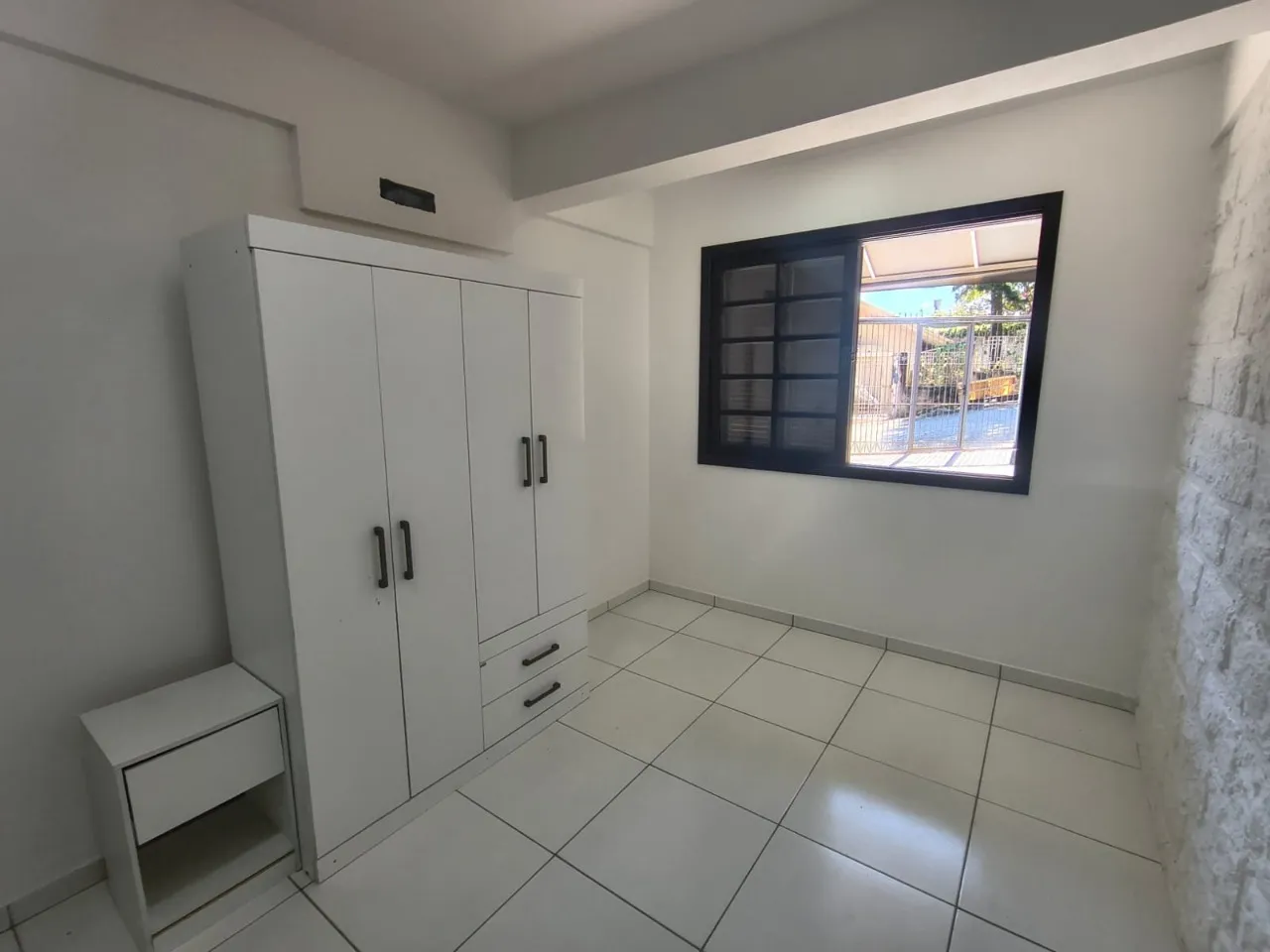 Estudio amueblado de 1 dormitorio con chimenea y 25 m² — photo 7