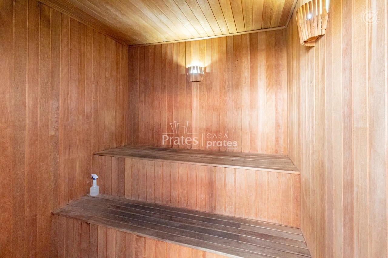 2-bedroom apartment in a building with a sauna — photo 22