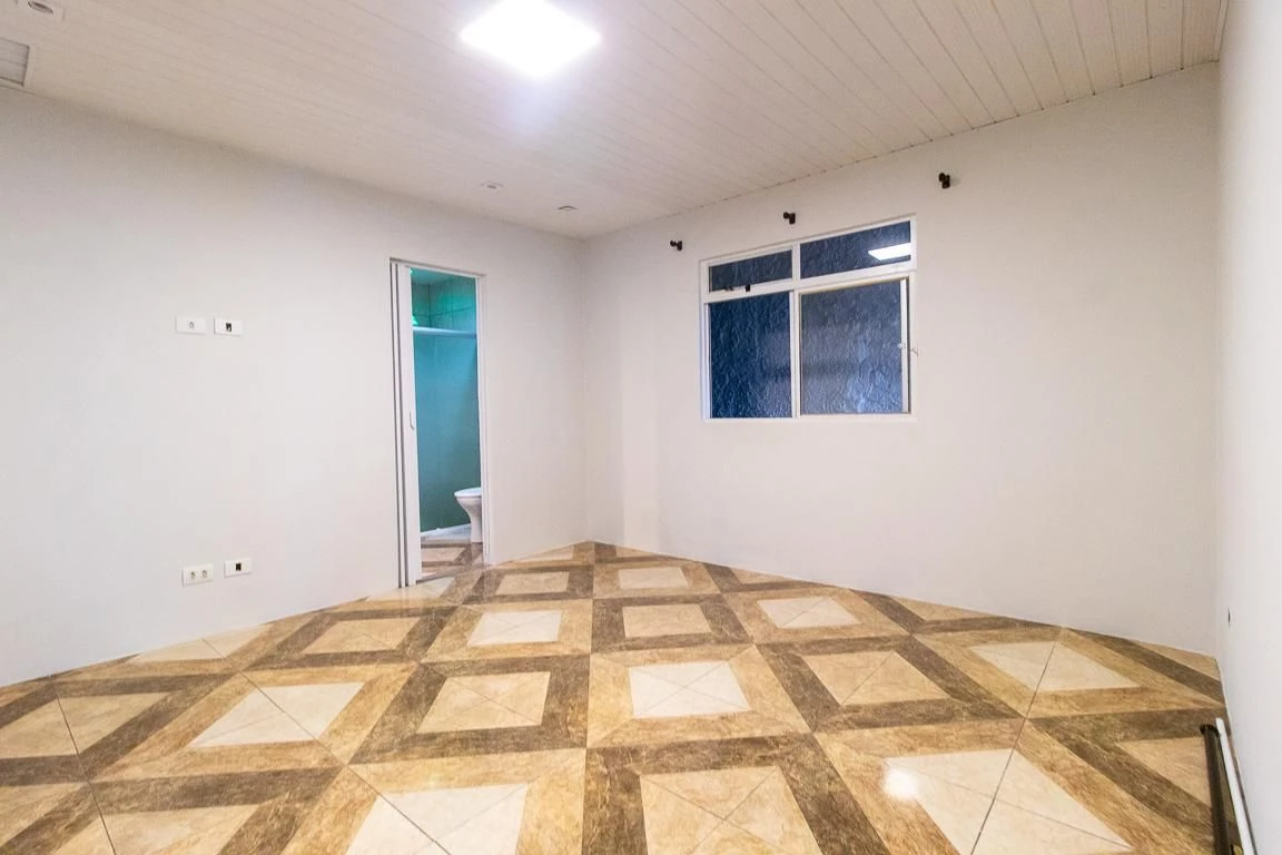 2-bedroom house with a garden in Curitiba — photo 17
