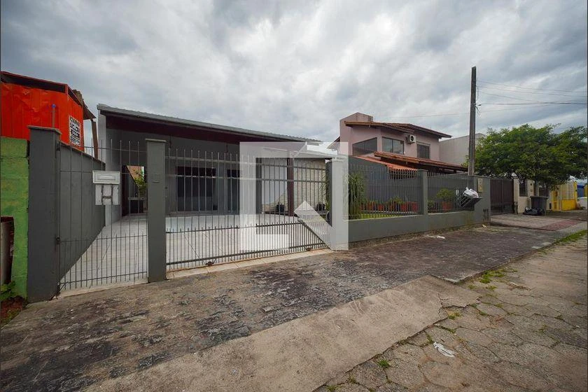 Home office in a 4-bedroom house, 150 m² — photo 45