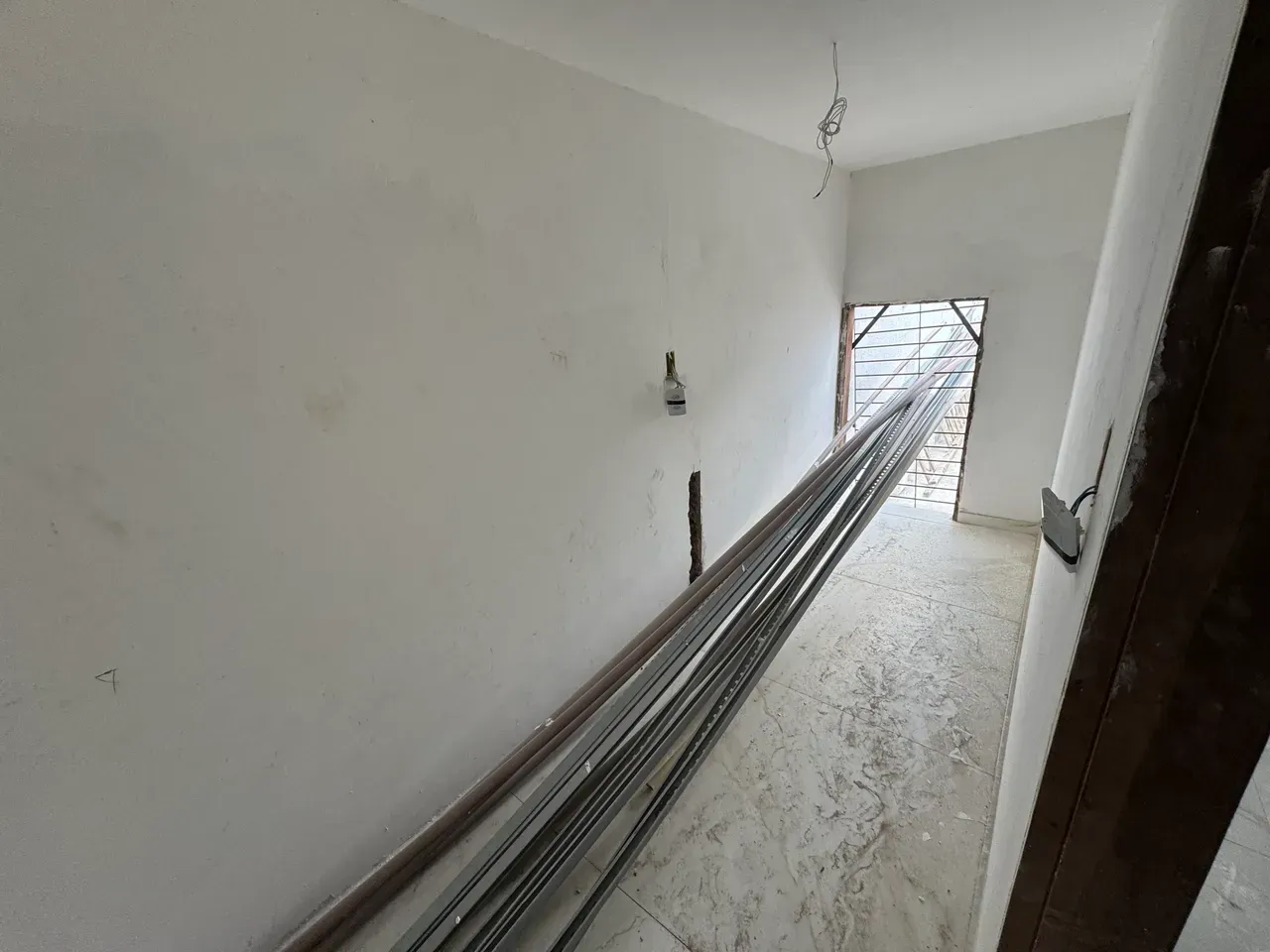 Рабочее место и 5 спален: дом 200 м² — photo 12