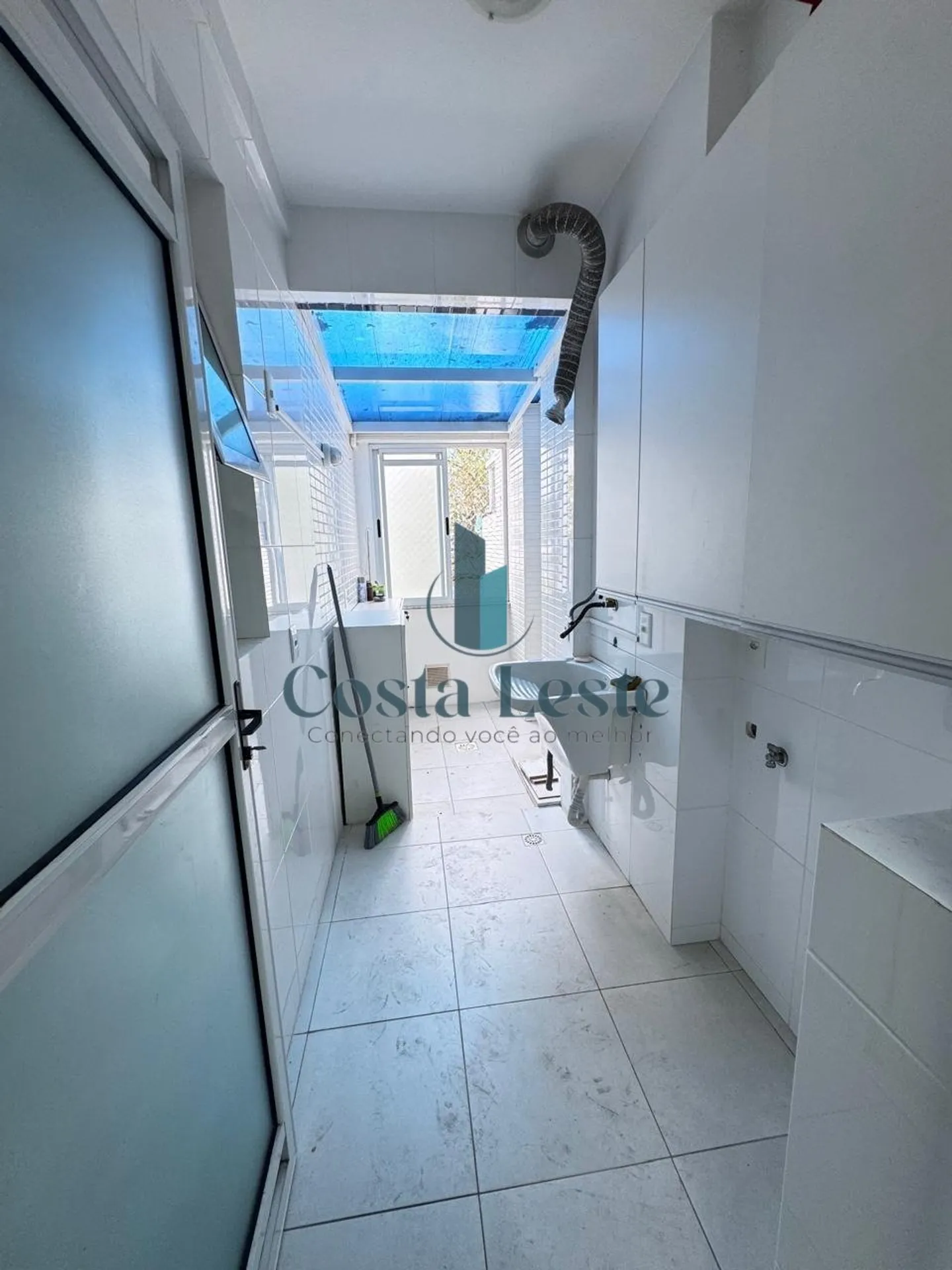 3-bedroom apartment with 2 en-suite bathrooms — photo 14
