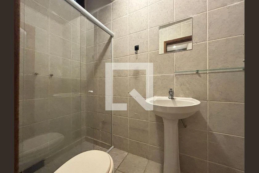 Furnished house with 6 bedrooms and 3 en-suites — photo 47