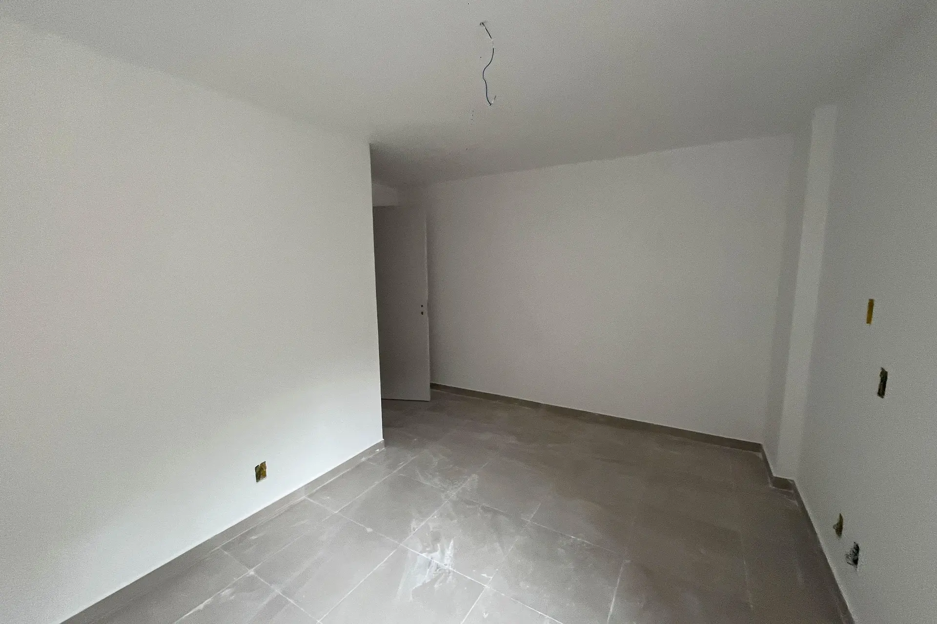 2-bedroom apartment with a mountain view — photo 41