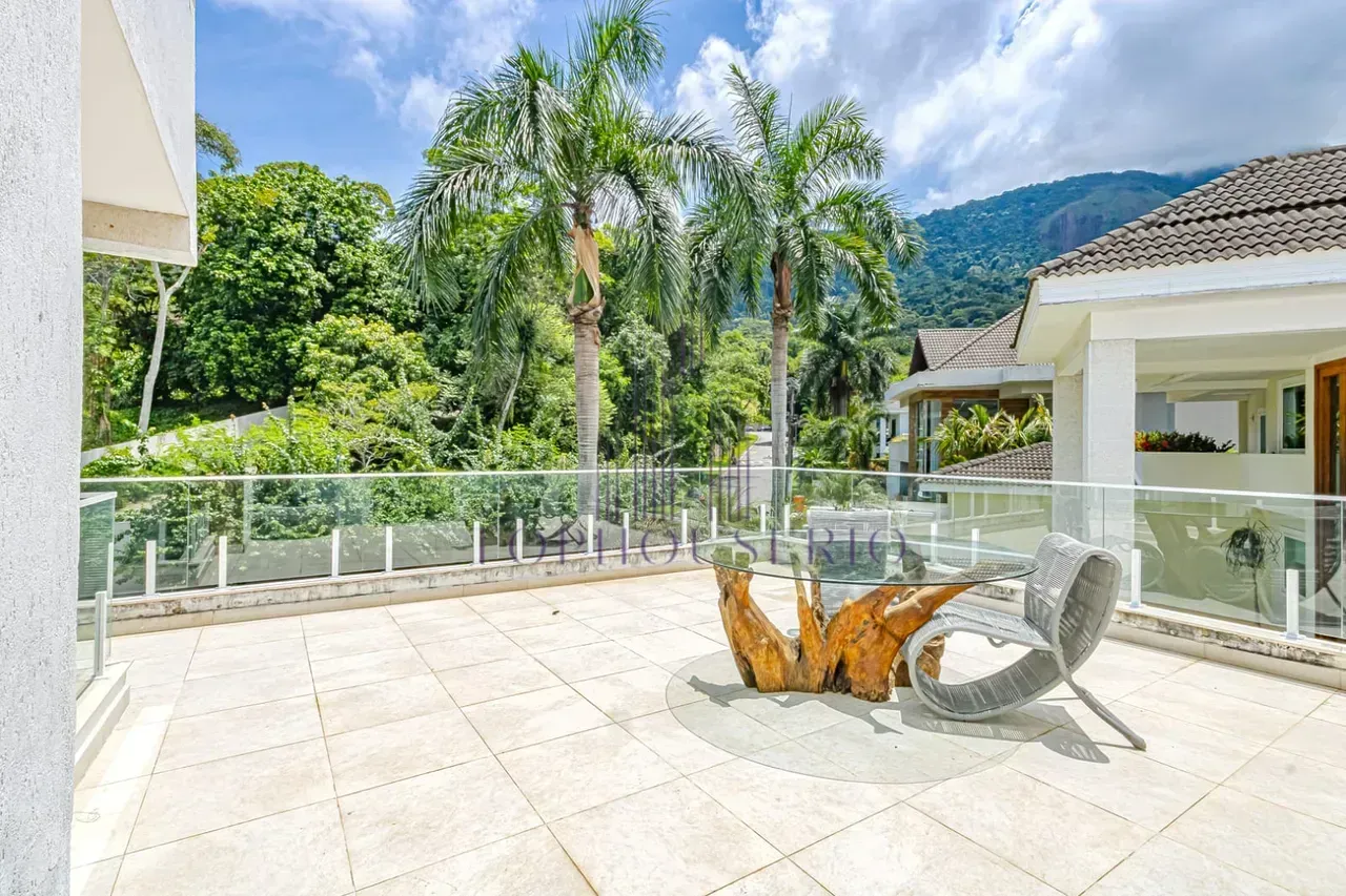 Casa com 4 quartos, 5 banheiros e vista para as montanhas — photo 38