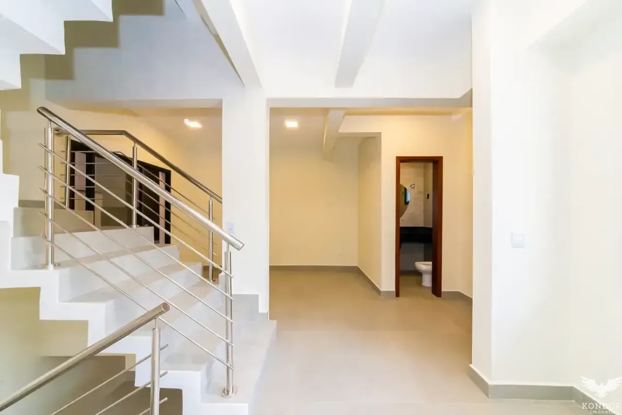 Unfurnished 230 m² house with 3 bedrooms and 2 parking spots — photo 15
