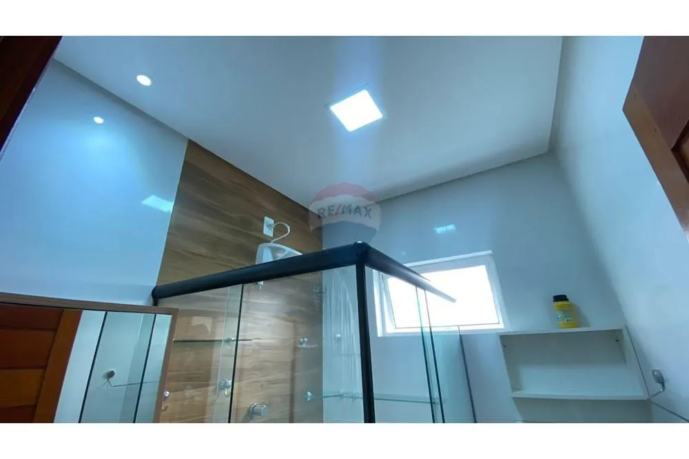 Unfurnished single-story house with 3 bedrooms and 2 suites — photo 15